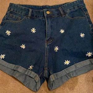 Daisy denim shorts